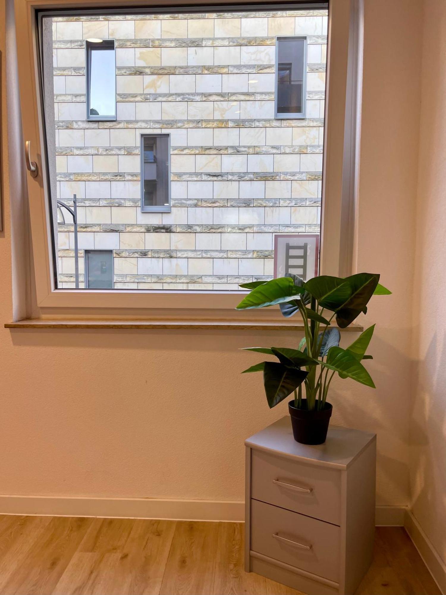 Neu Goldstadt Wunderschoenes 2 Zimmer Apartament Schloessle Zentrum Pforzheim Buitenkant foto