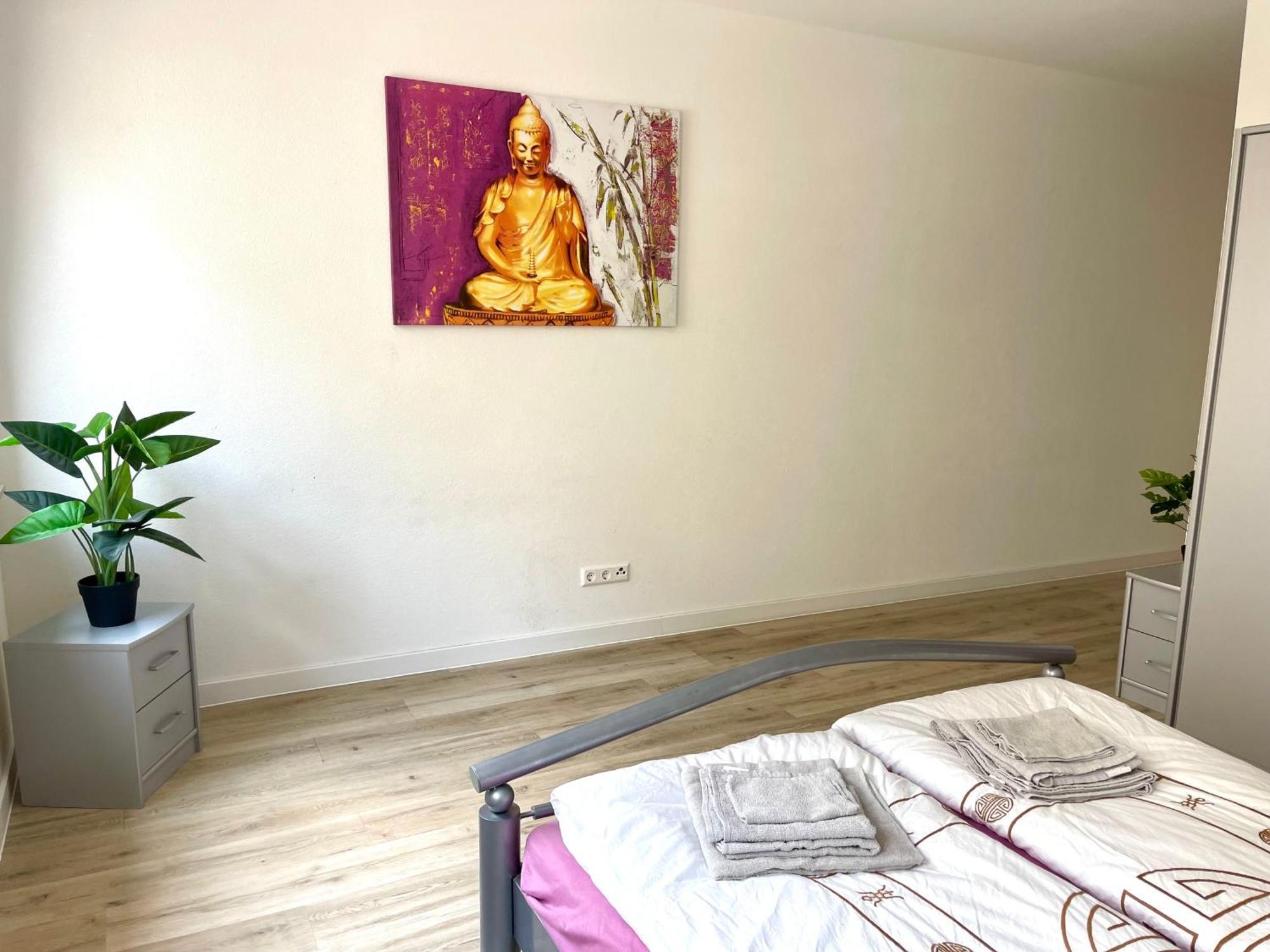 Neu Goldstadt Wunderschoenes 2 Zimmer Apartament Schloessle Zentrum Pforzheim Buitenkant foto